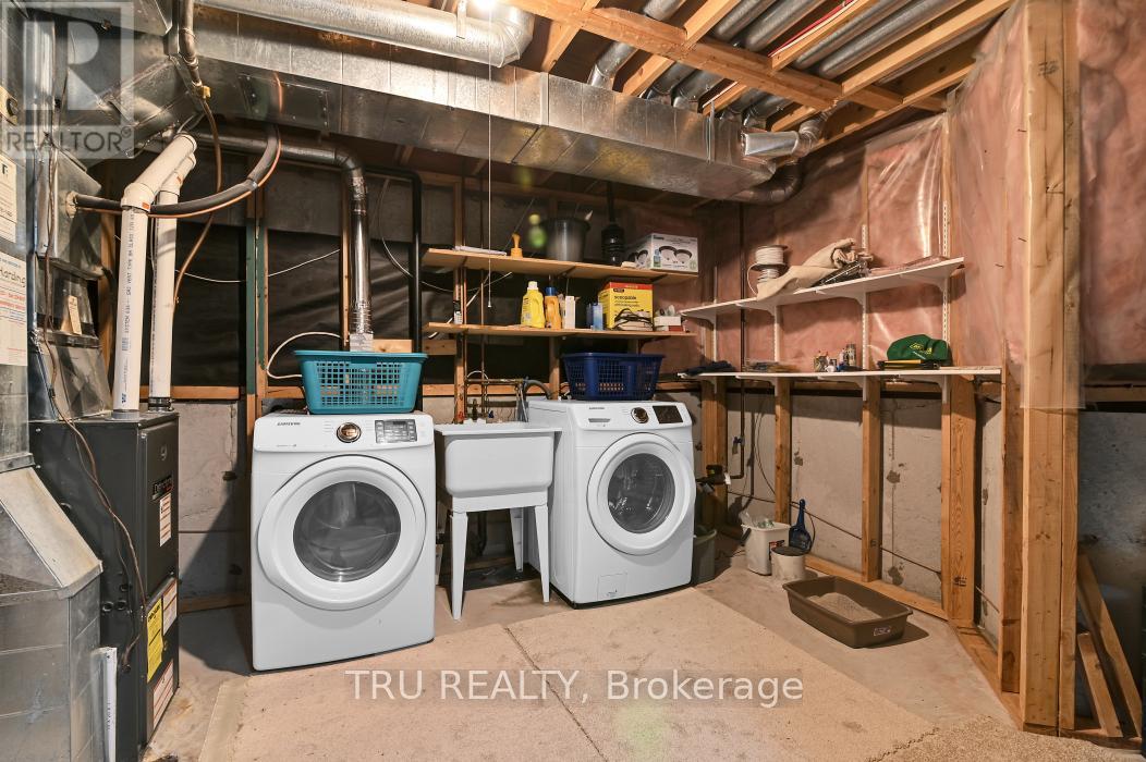 40 Baton Court, Ottawa, Ontario  K2L 4C8 - Photo 28 - X12338231