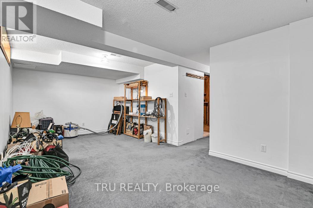 40 Baton Court, Ottawa, Ontario  K2L 4C8 - Photo 30 - X12338231