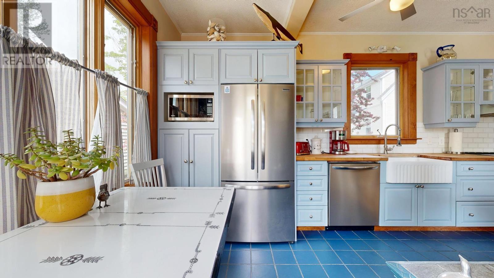 78 Pleasant Street, Mahone Bay, Nova Scotia  B0J 2E0 - Photo 20 - 202513201