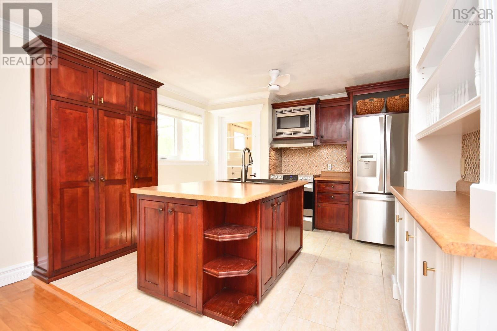 27 Dartmoor Crescent, Bedford, Nova Scotia  B4A 2K6 - Photo 13 - 202520251