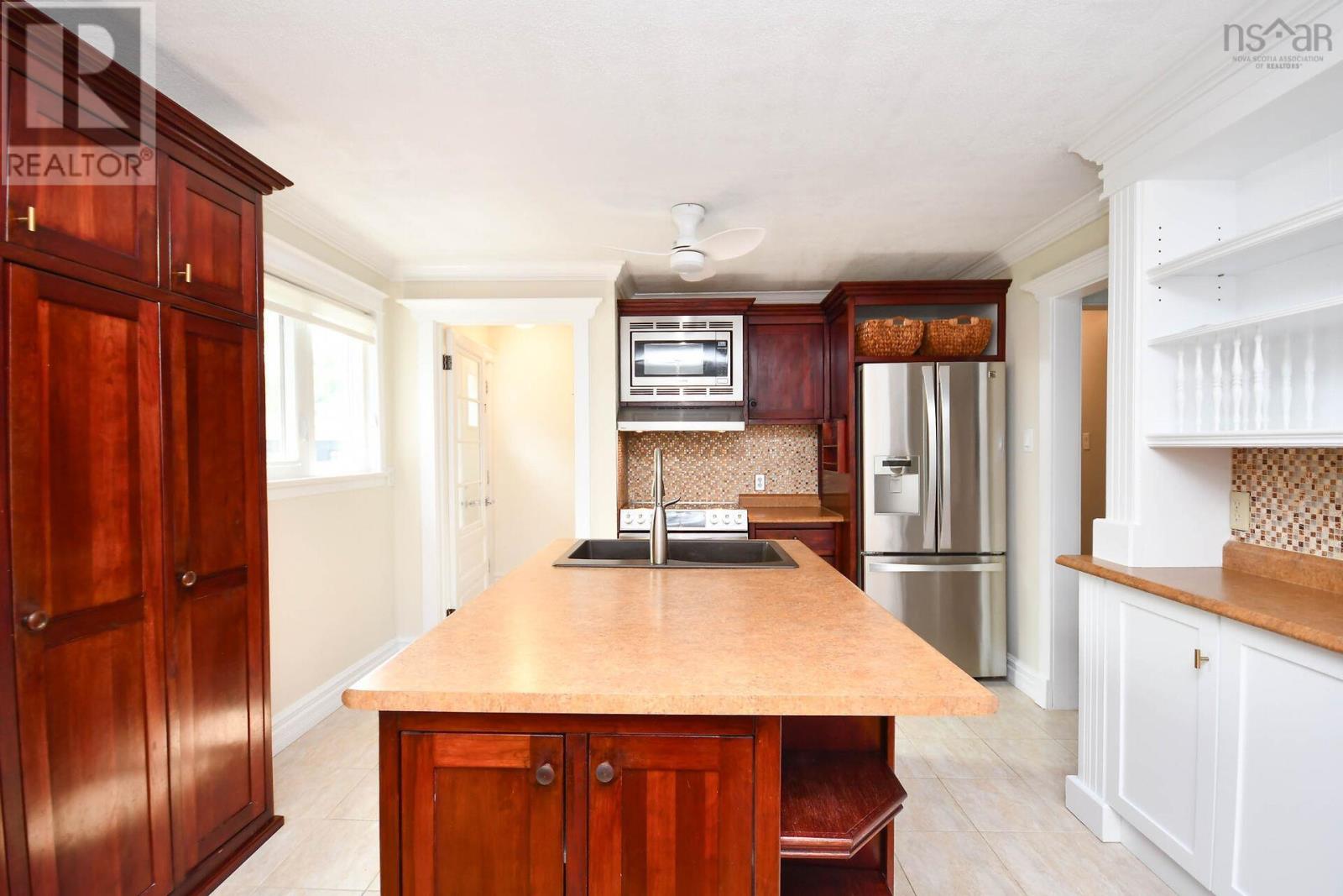 27 Dartmoor Crescent, Bedford, Nova Scotia  B4A 2K6 - Photo 11 - 202520251
