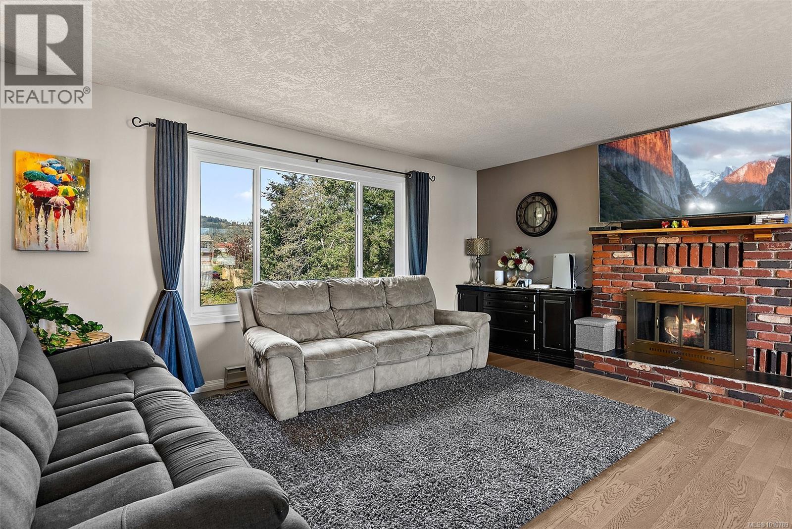 Property at 2475 Skedans Rd image 4