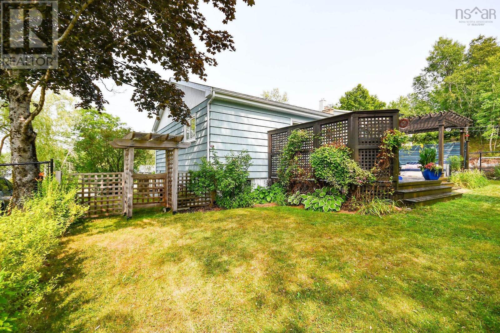 27 Dartmoor Crescent, Bedford, Nova Scotia  B4A 2K6 - Photo 30 - 202520251