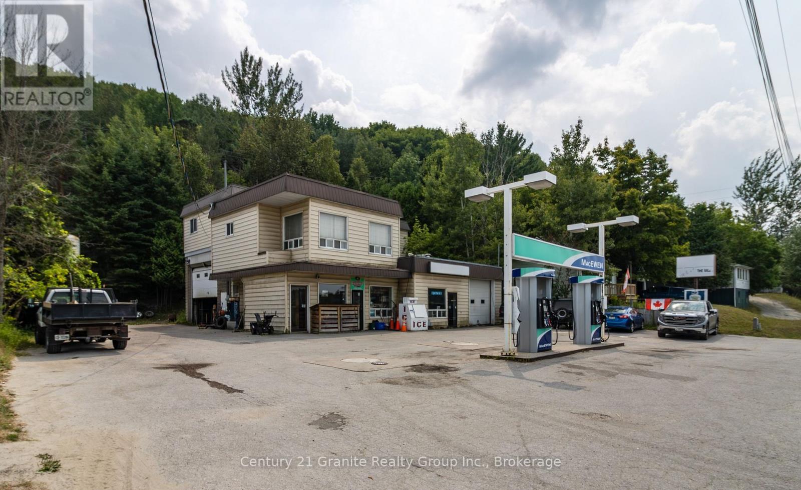 42 HIGHLAND STREET, Dysart et al, Ontario