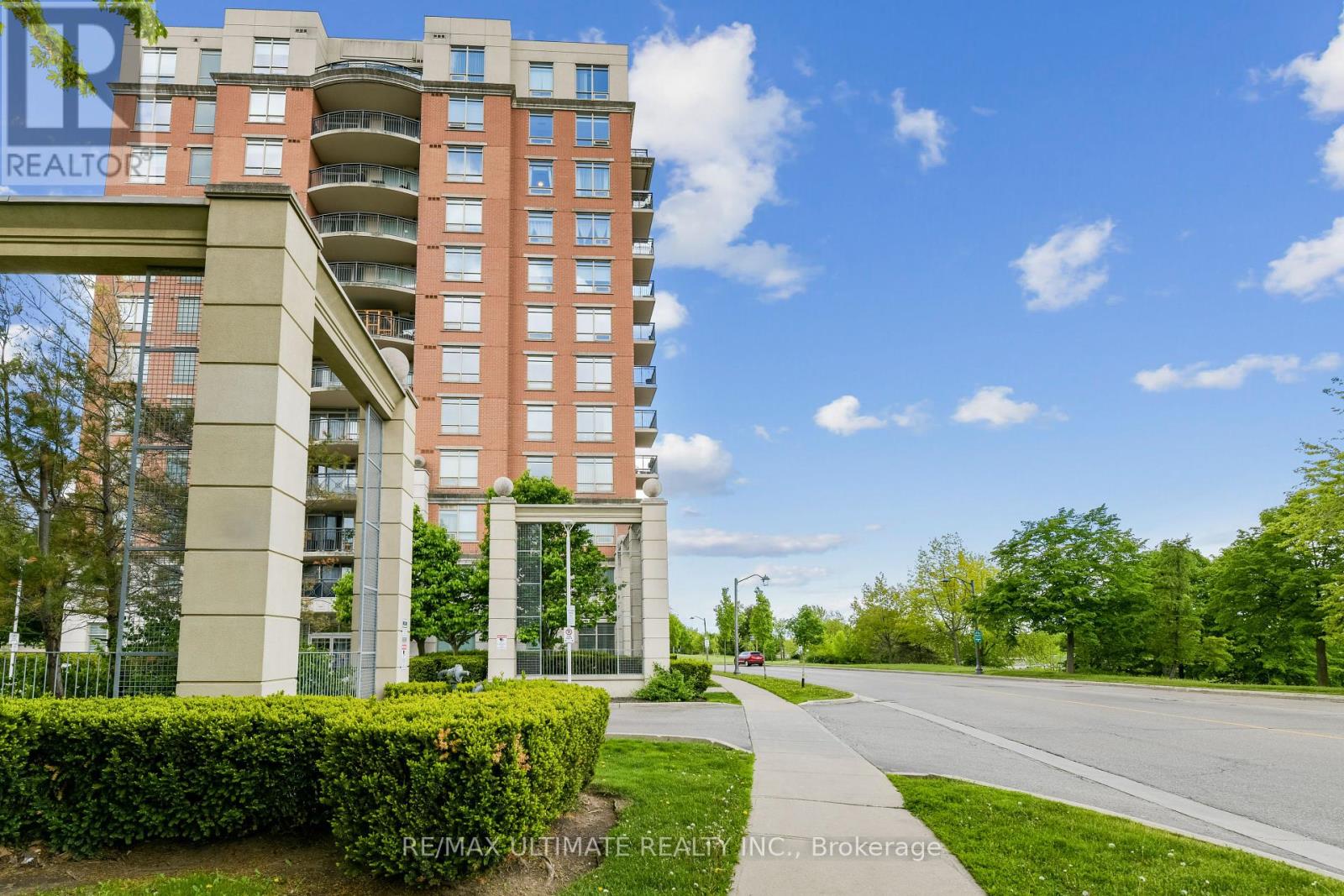 Property at 202 - 2325 CENTRAL PARK DRIVE image 2