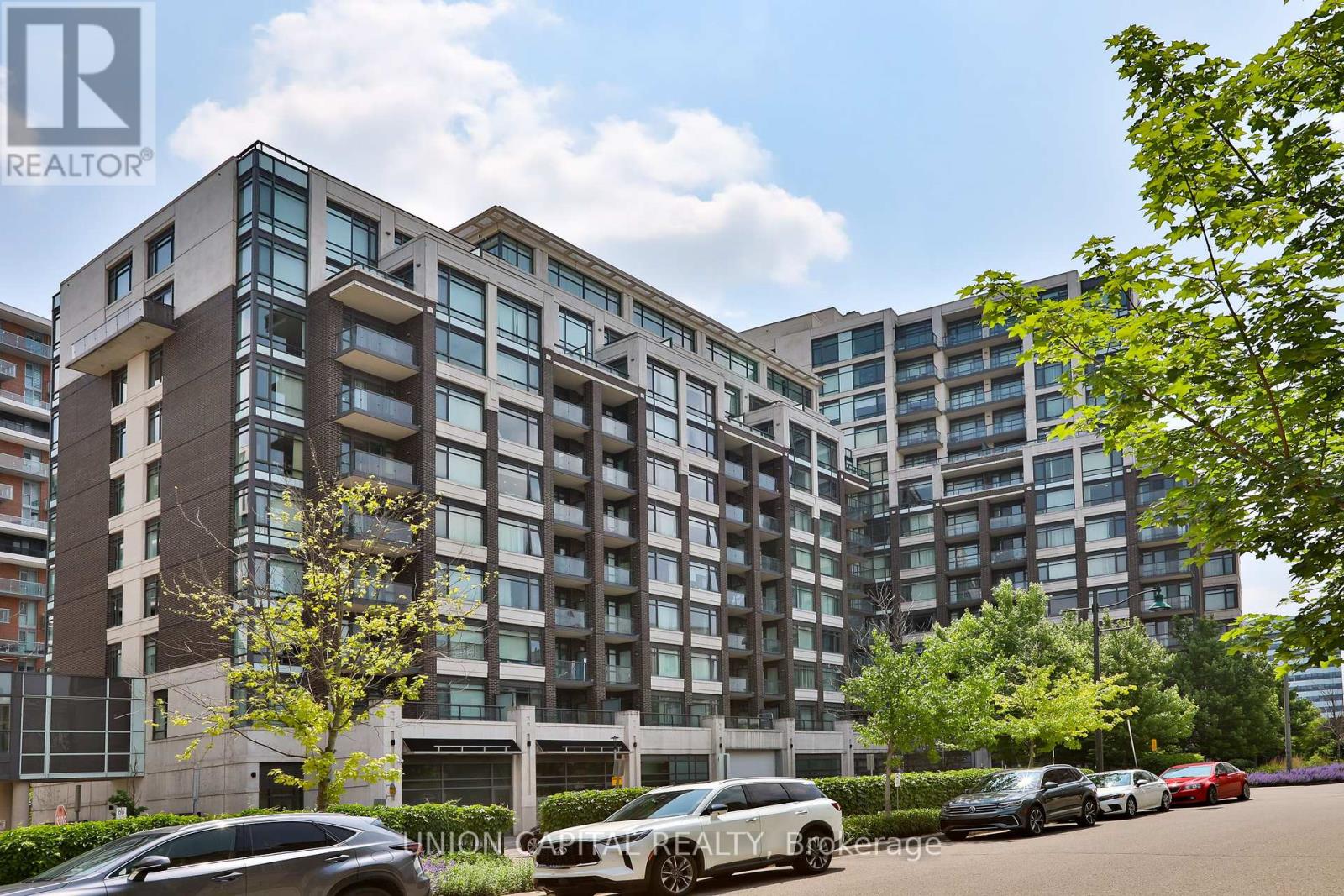 Property at 801 - 8110 BIRCHMOUNT STREET image 2