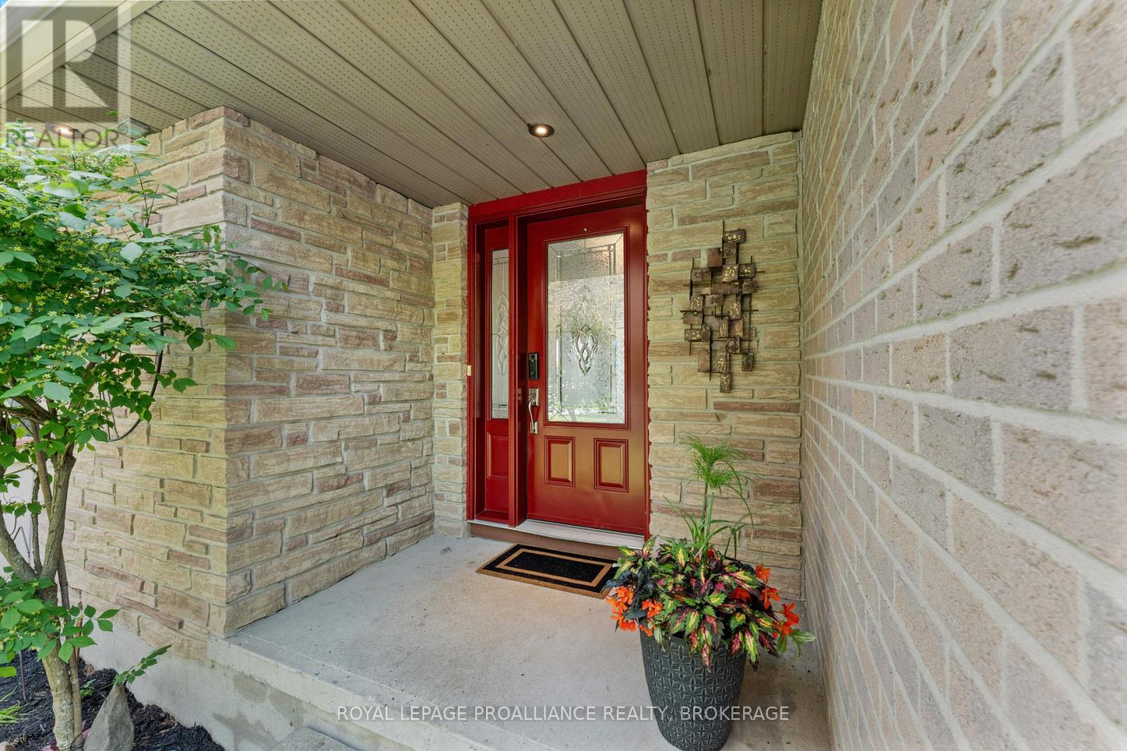 80 Limeridge Drive, Kingston, Ontario  K7K 6L8 - Photo 3 - X12338838