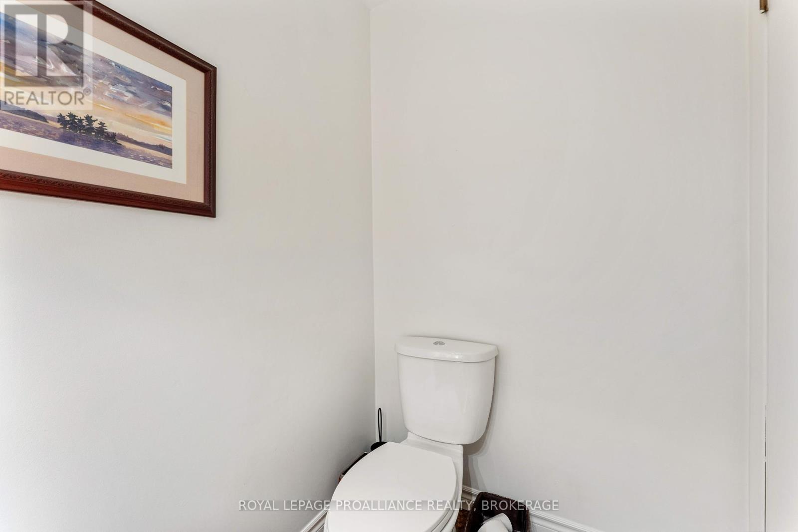 80 Limeridge Drive, Kingston, Ontario  K7K 6L8 - Photo 7 - X12338838