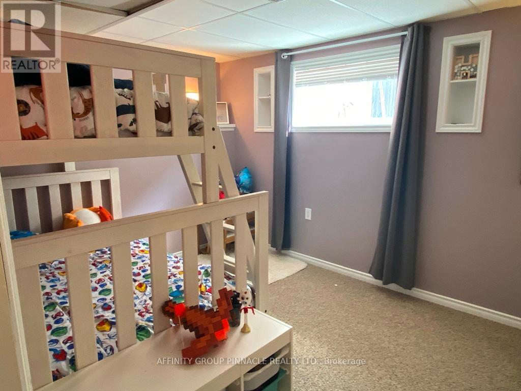 37 Springdale Drive, Kawartha Lakes, Ontario  K9V 4R1 - Photo 33 - X12338837