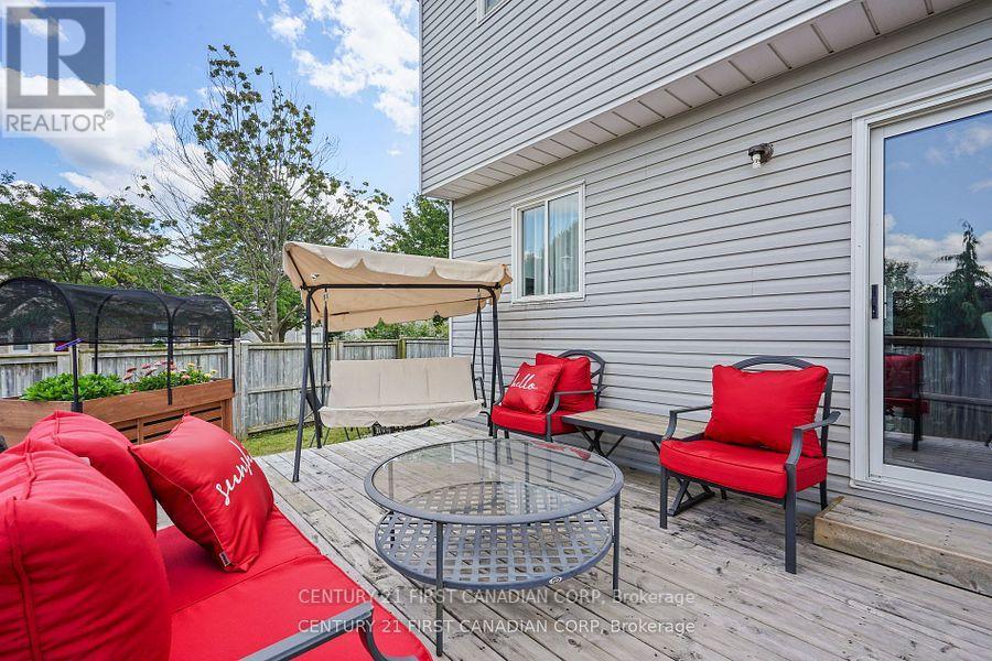 132 Sandy Street, London South, Ontario  N5Z 2C7 - Photo 26 - X12338865