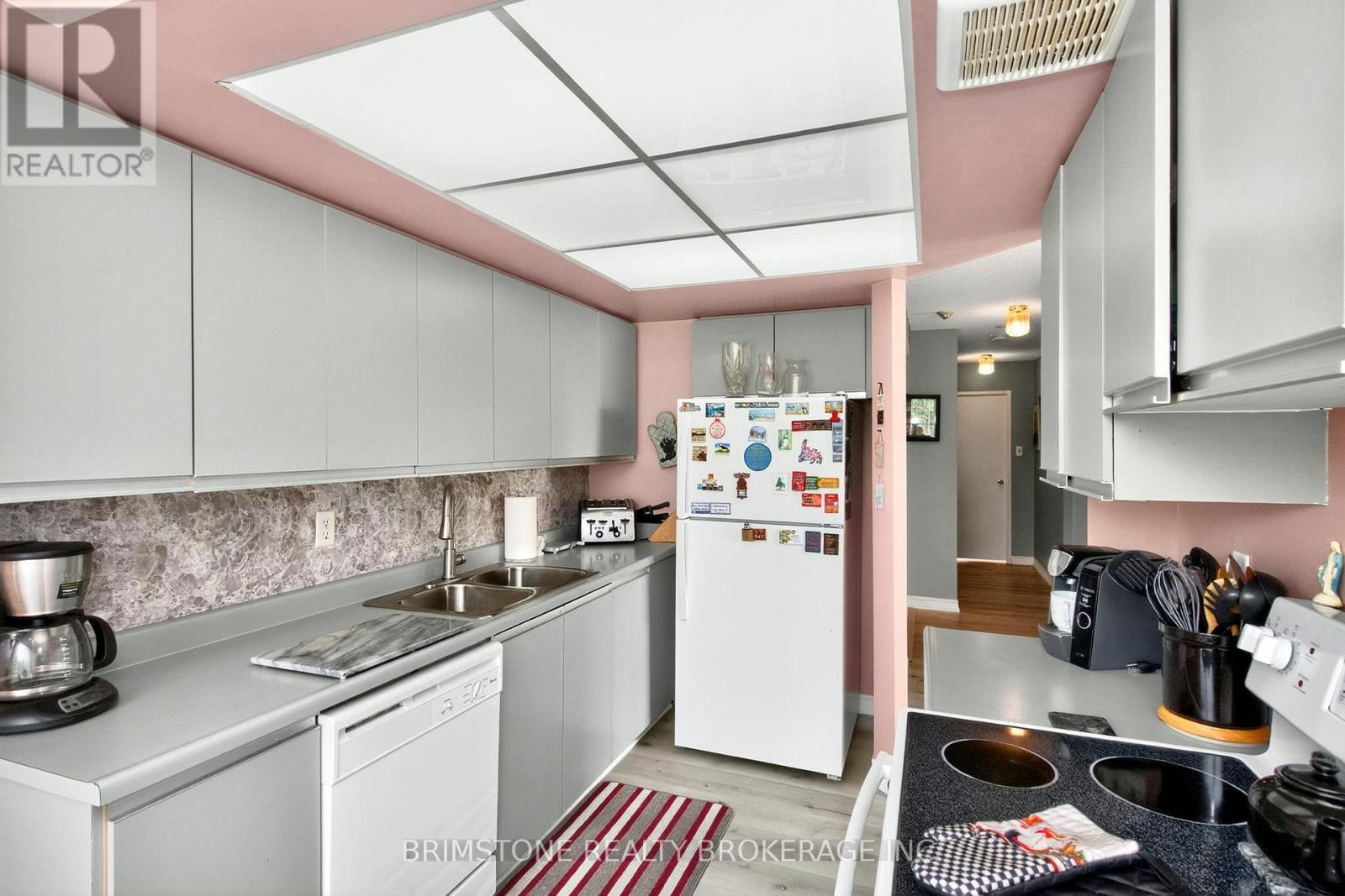 202 - 26 Hanover Road, Brampton (Queen Street Corridor), Ontario  L6S 4T2 - Photo 16 - W12338756