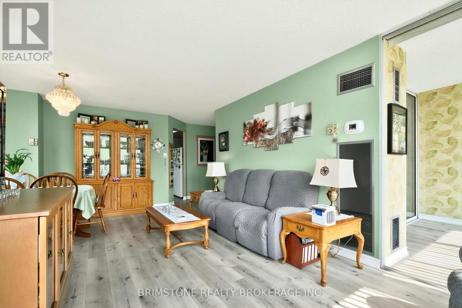 202 - 26 Hanover Road, Brampton (Queen Street Corridor), Ontario  L6S 4T2 - Photo 26 - W12338756