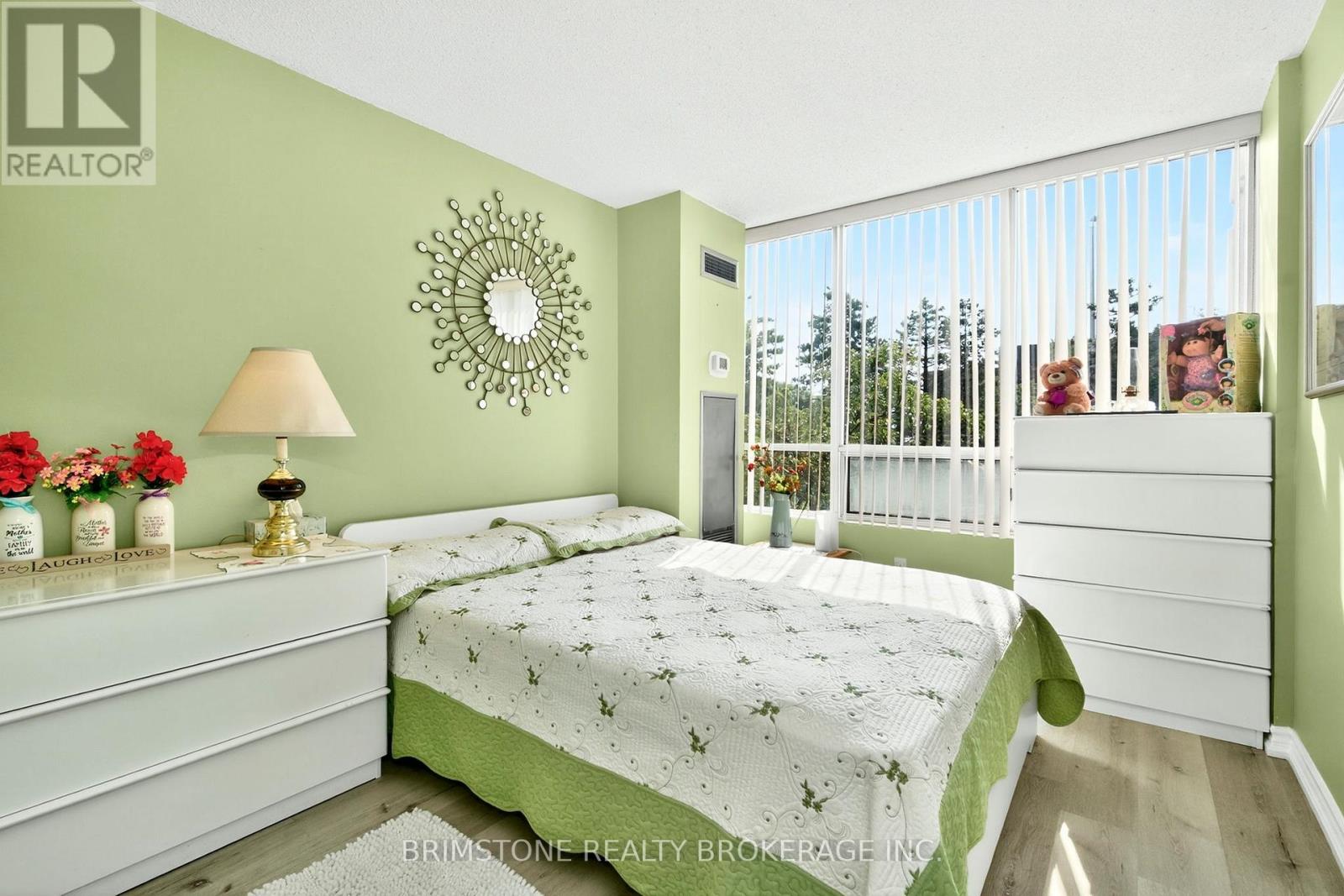 202 - 26 Hanover Road, Brampton (Queen Street Corridor), Ontario  L6S 4T2 - Photo 34 - W12338756