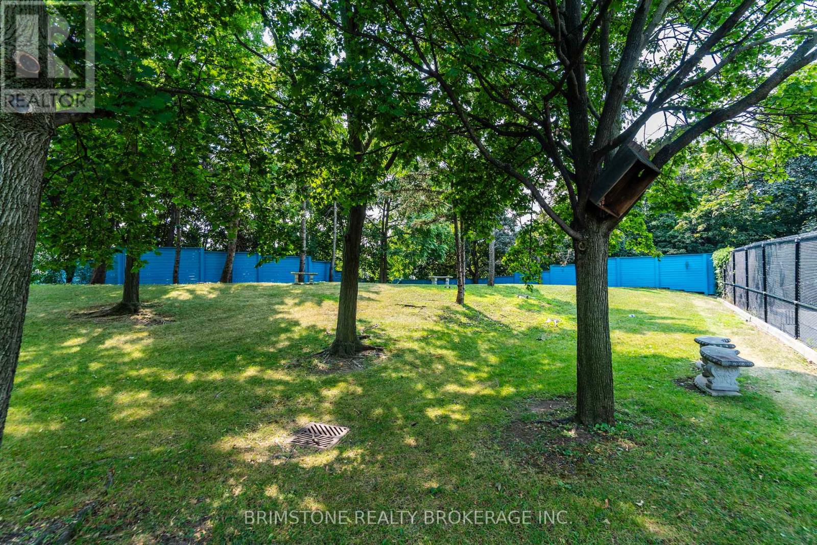 202 - 26 Hanover Road, Brampton (Queen Street Corridor), Ontario  L6S 4T2 - Photo 48 - W12338756