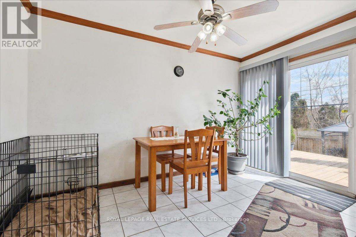 14 Germorda Drive, Oakville (Cp College Park), Ontario  L6H 1A8 - Photo 12 - W12338774