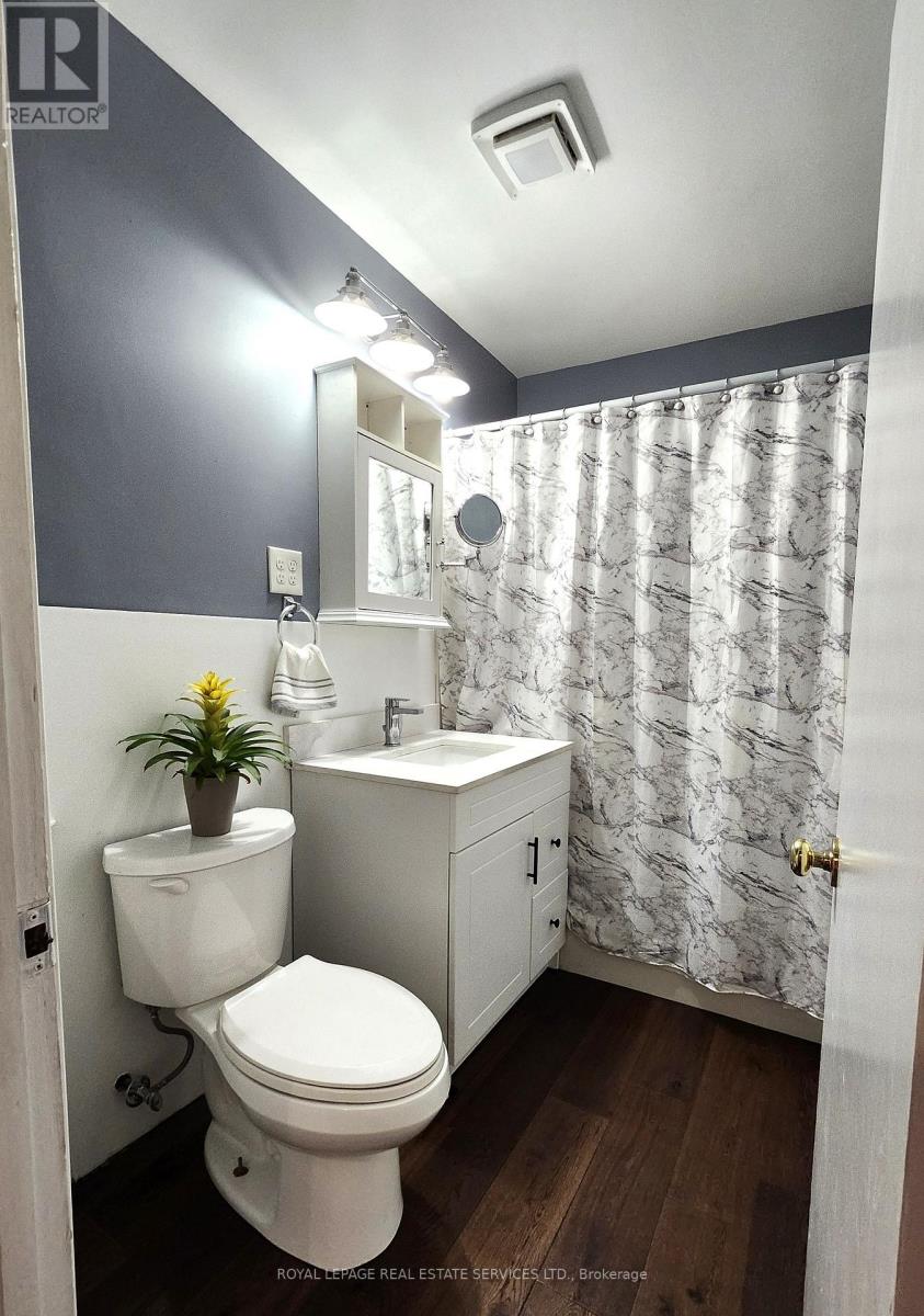 14 Germorda Drive, Oakville (Cp College Park), Ontario  L6H 1A8 - Photo 16 - W12338774
