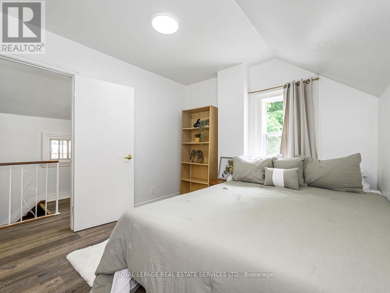 135 Bernice Crescent, Toronto, Ontario  M6N 1X3 - Photo 22 - W12338783