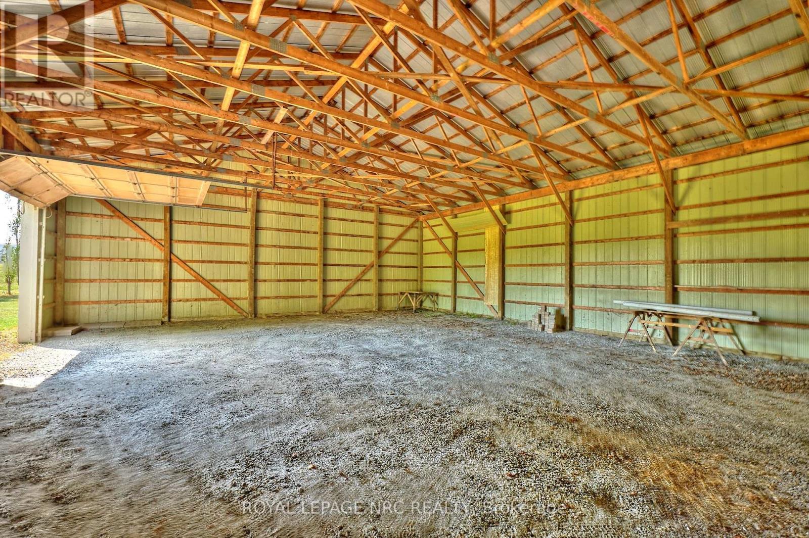 4040 Lakeshore Road, Lincoln, Ontario  L0R 1B0 - Photo 43 - X12338829