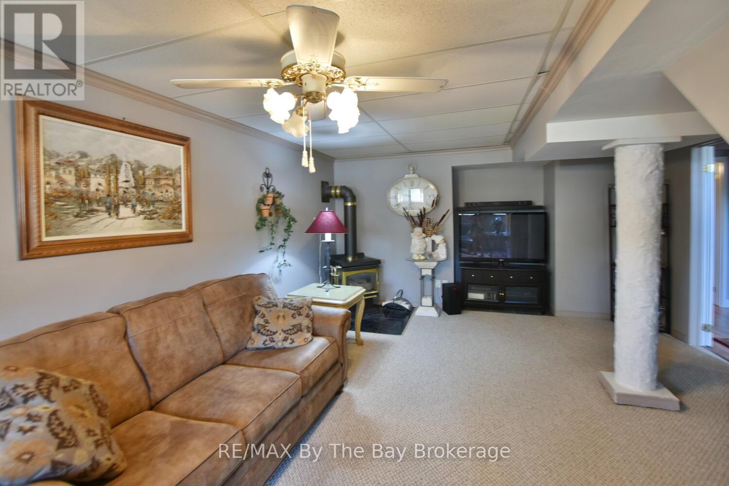41 Evergreen Crescent, Wasaga Beach, Ontario  L9Z 1B6 - Photo 26 - S12338863