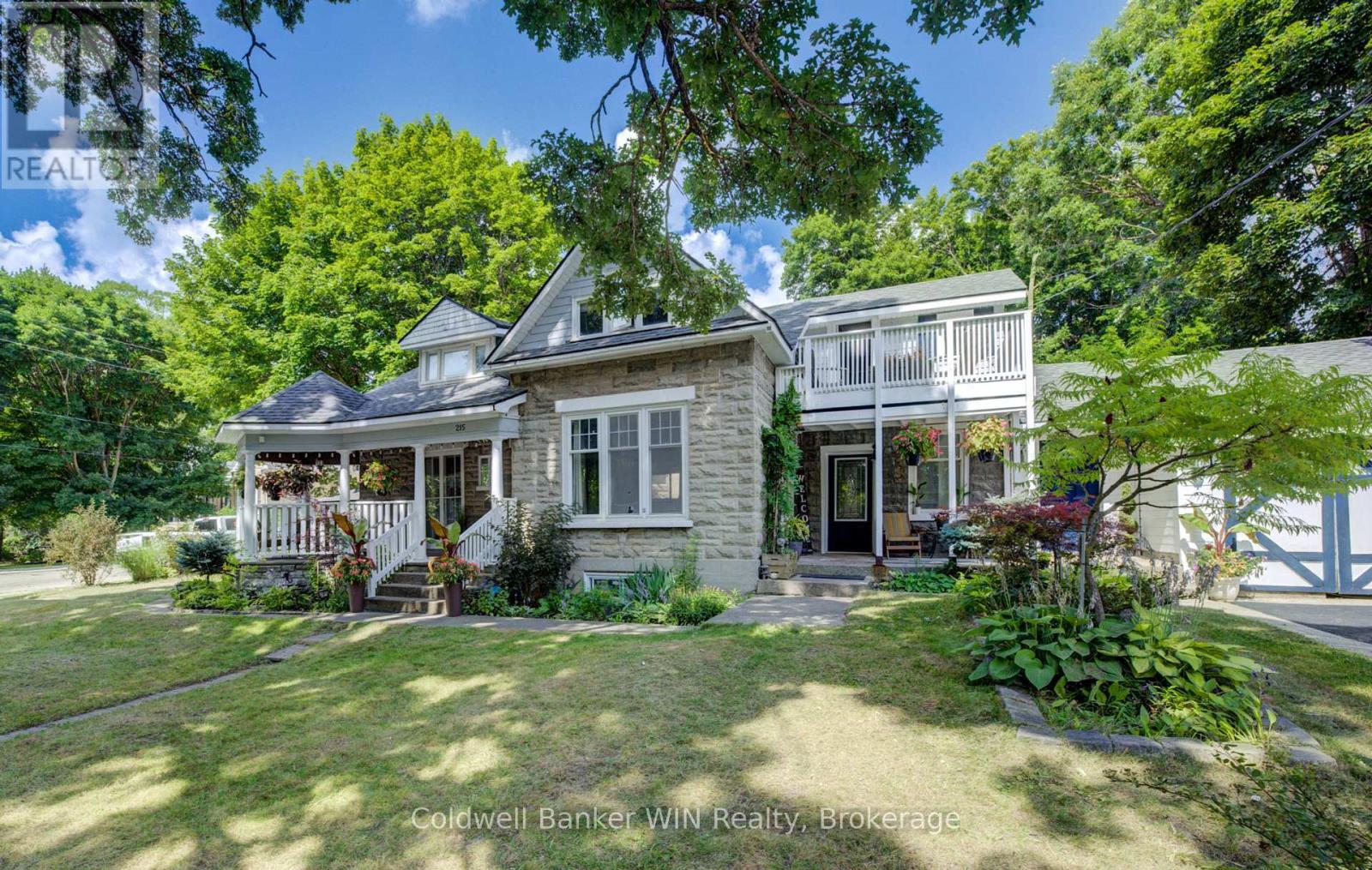215 Birmingham Street E, Wellington North, Ontario  N0G 2L2 - Photo 2 - X12338860