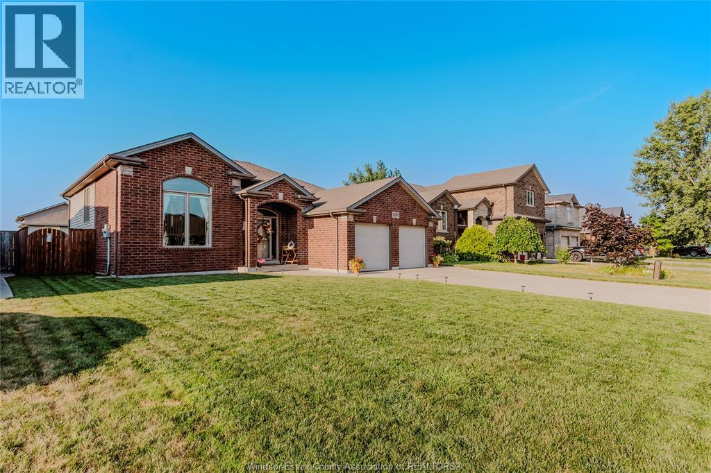 Property at 1429 OAKWOOD AVENUE image 3