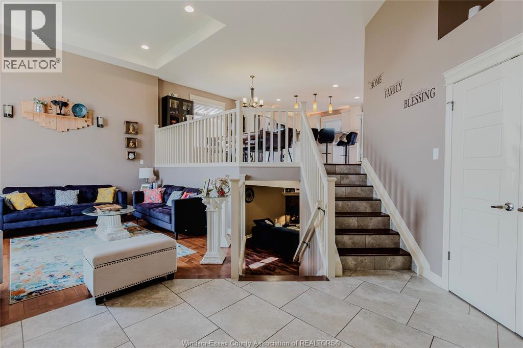 Property at 1429 OAKWOOD AVENUE image 5