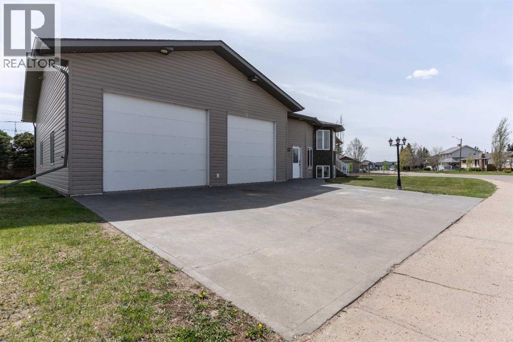 5416 46 Avenue, Forestburg, Alberta  T0B 0H7 - Photo 2 - A2220384