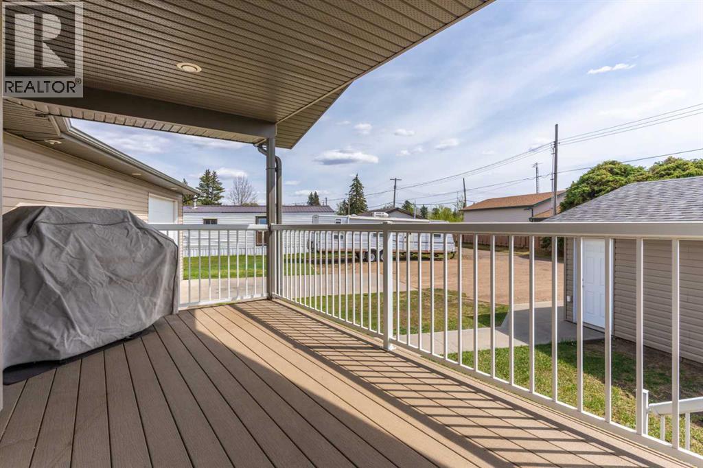 5416 46 Avenue, Forestburg, Alberta  T0B 0H7 - Photo 38 - A2220384