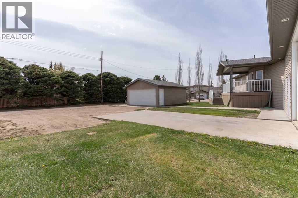 5416 46 Avenue, Forestburg, Alberta  T0B 0H7 - Photo 42 - A2220384