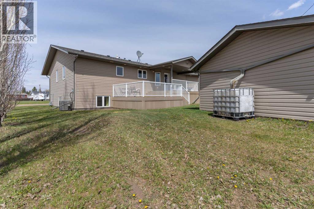 5416 46 Avenue, Forestburg, Alberta  T0B 0H7 - Photo 46 - A2220384