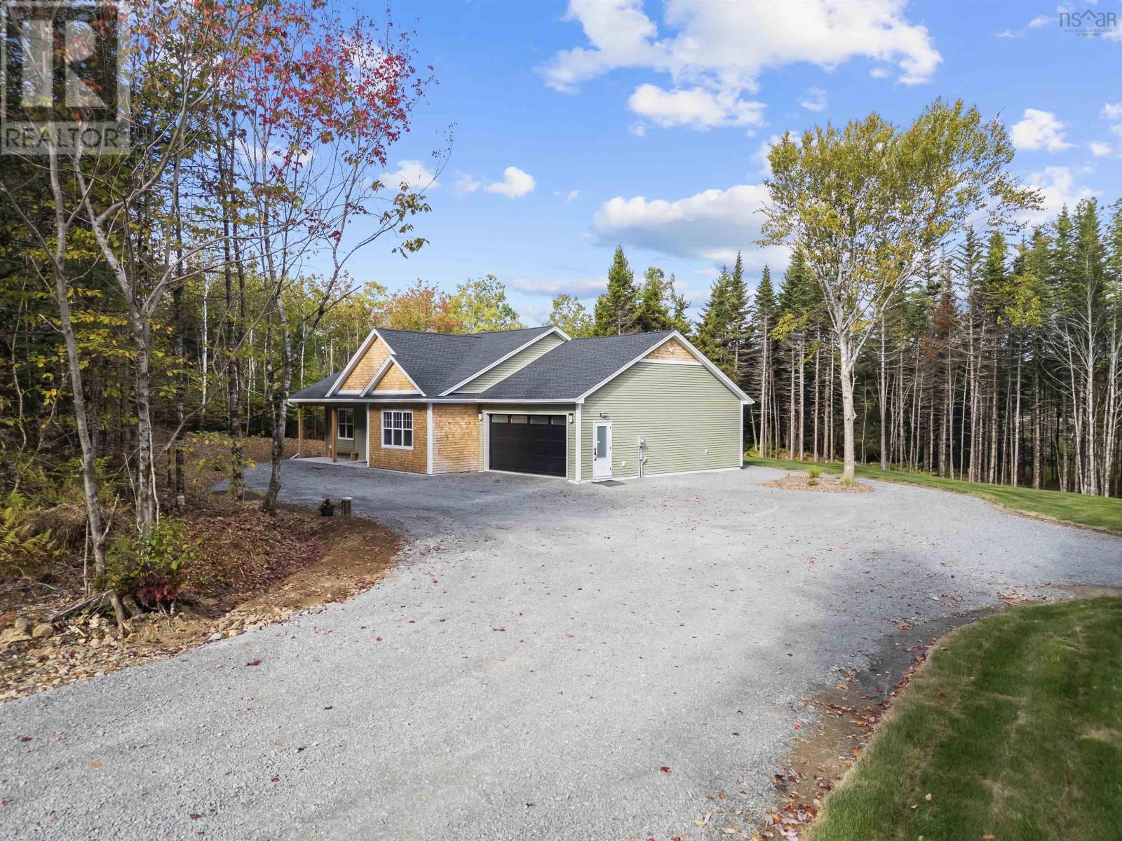 216 Bretton Woods Road, Mount Uniacke, Nova Scotia  B0N 1Z0 - Photo 3 - 202514626