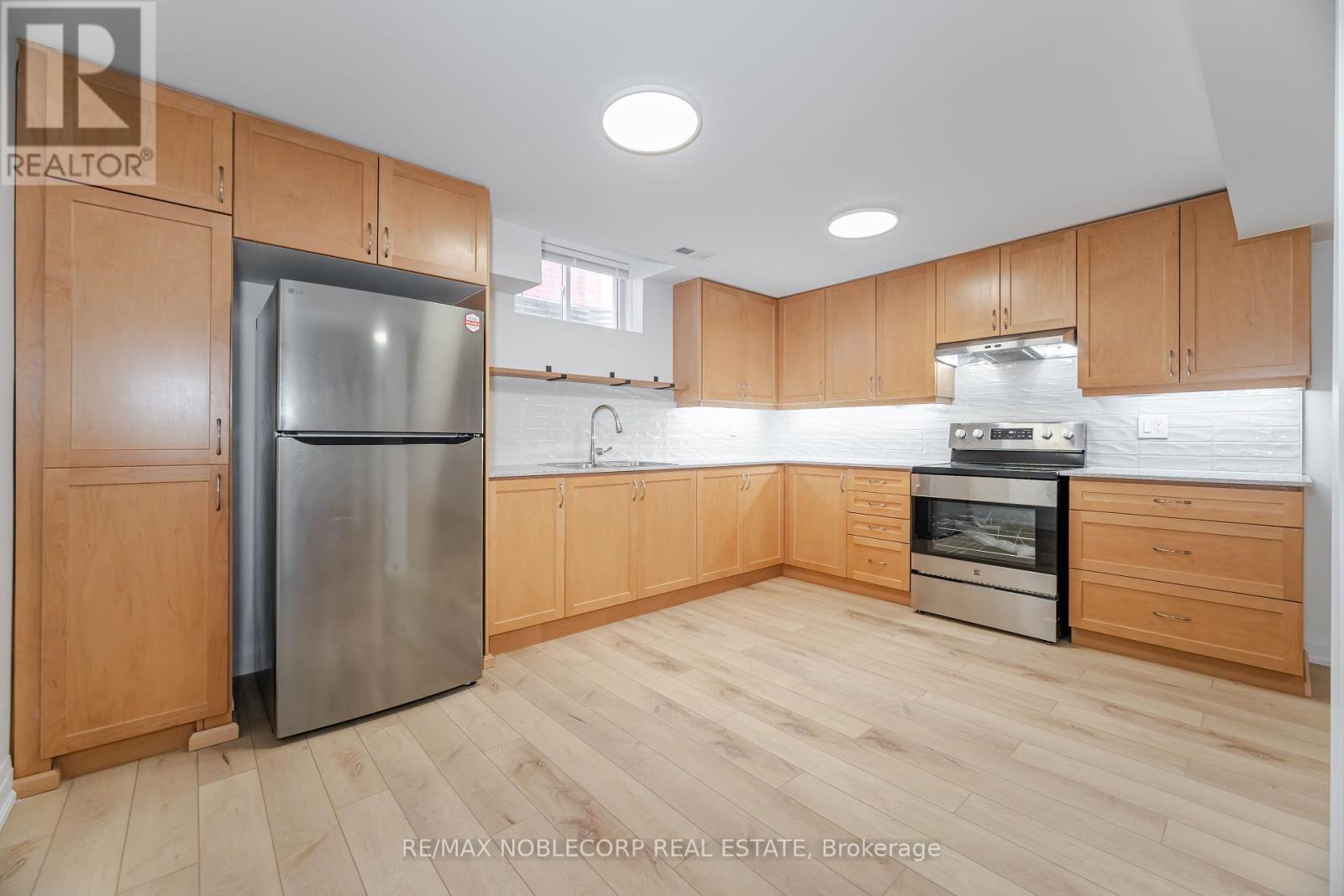 Lower - 131 Dunstan Crescent, Vaughan, Ontario  L4L 3W5 - Photo 13 - N12338867