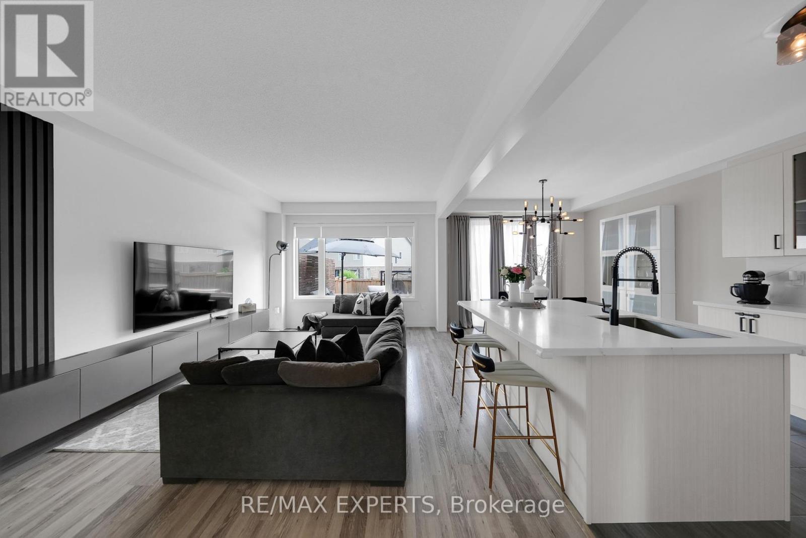 Property at 73 DONNAN DRIVE image 5