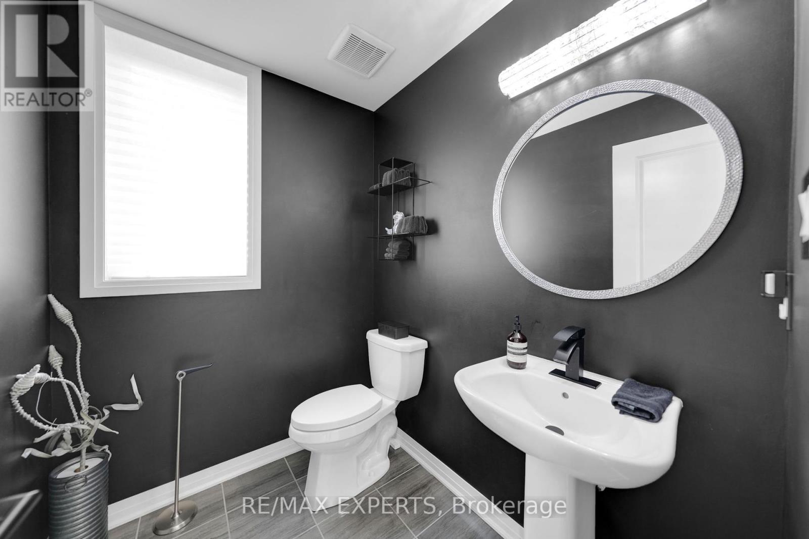 Property at 73 DONNAN DRIVE image 4