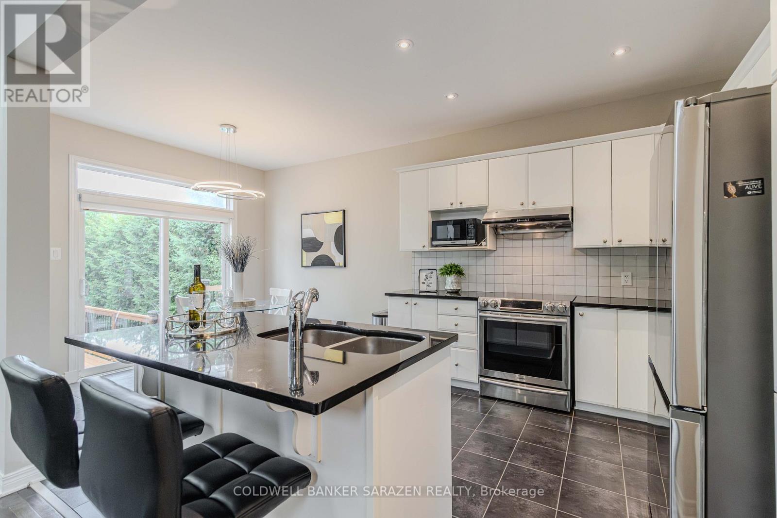 167 Keyrock Drive, Ottawa, Ontario  K2T 0A8 - Photo 12 - X12338980