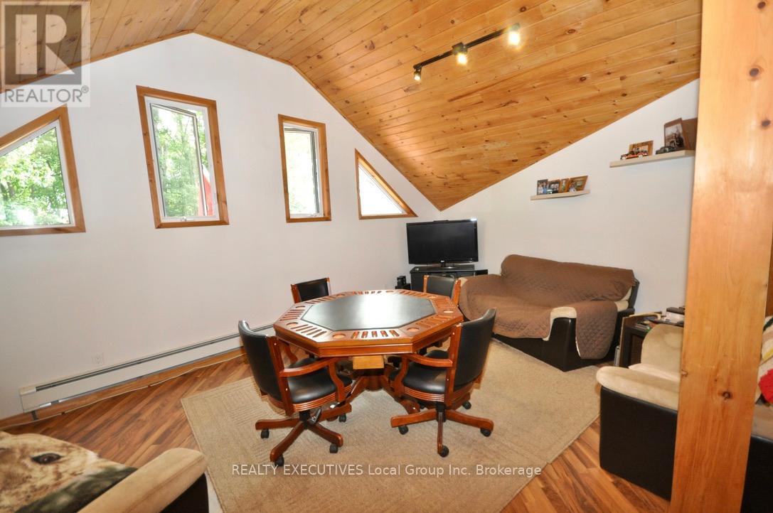 1893 Jocko Point Road, North Bay, Ontario P2B 8G5 - Photo 18 - X12338894