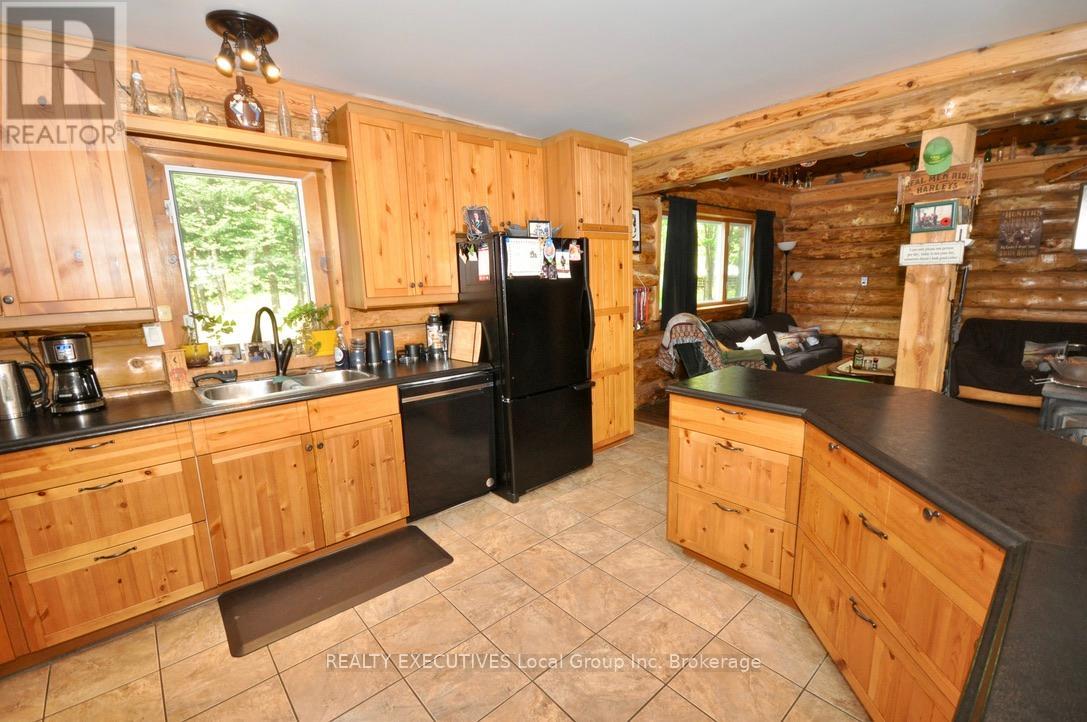 1893 Jocko Point Road, North Bay, Ontario P2B 8G5 - Photo 7 - X12338894