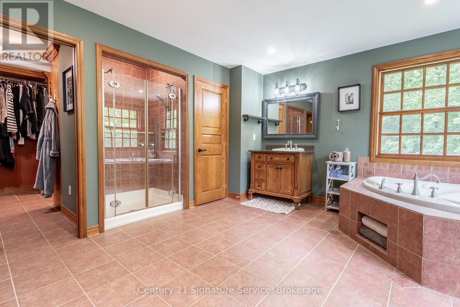 2495 Garrison Road, Fort Erie, Ontario  L0S 1N0 - Photo 30 - X12216990