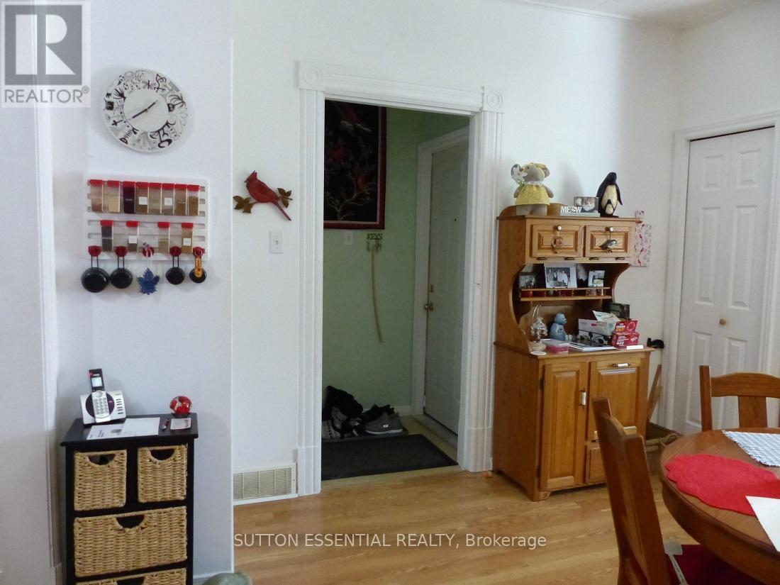 71 Russell Street E, Smiths Falls, Ontario  K7A 1G5 - Photo 24 - X12338904