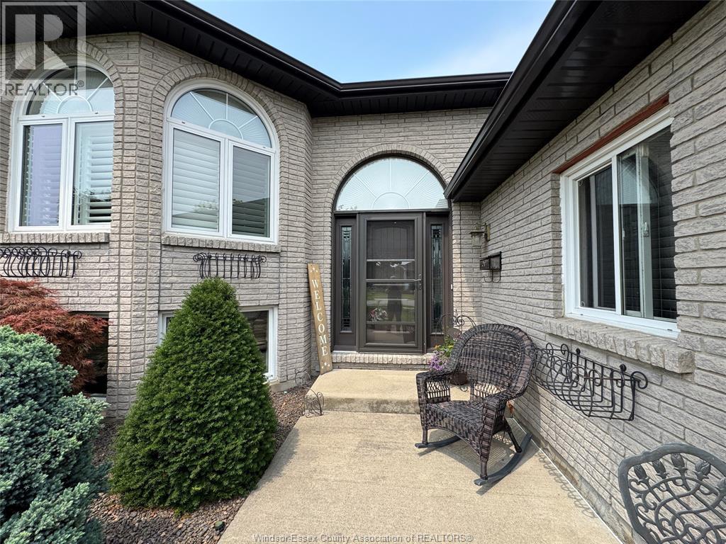 43 Carter Avenue, Leamington, Ontario  N8H 5C9 - Photo 3 - 25020433
