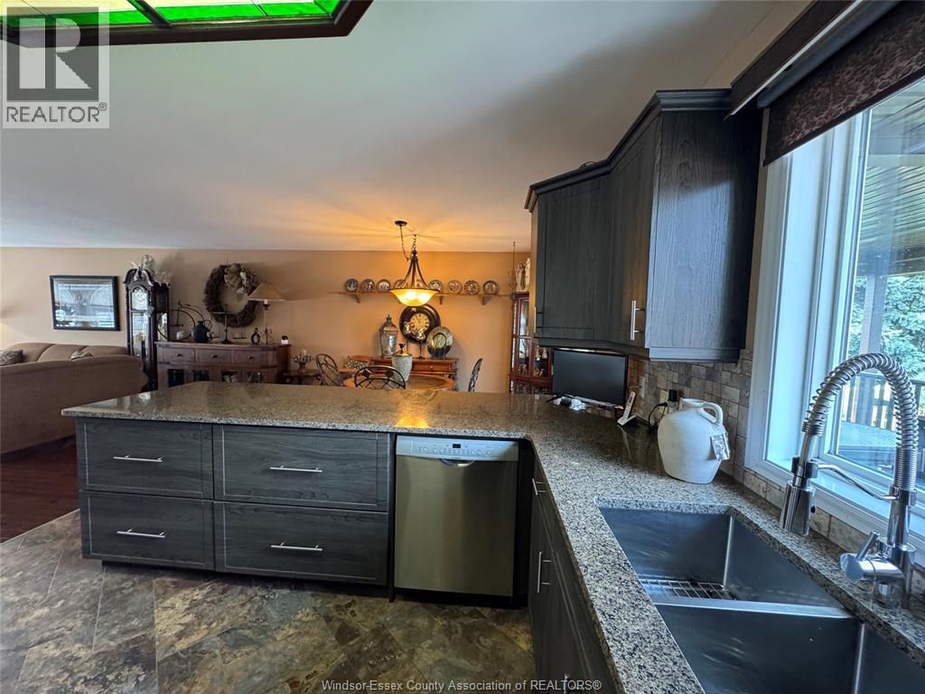 43 Carter Avenue, Leamington, Ontario  N8H 5C9 - Photo 7 - 25020433
