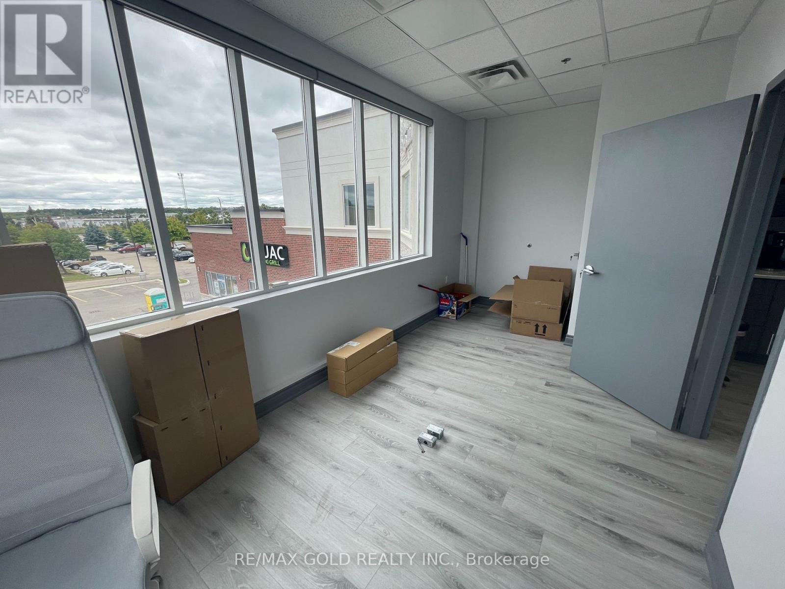 9 - 1241 Strasburg Road, Kitchener, Ontario  N2R 1S6 - Photo 15 - X12260783