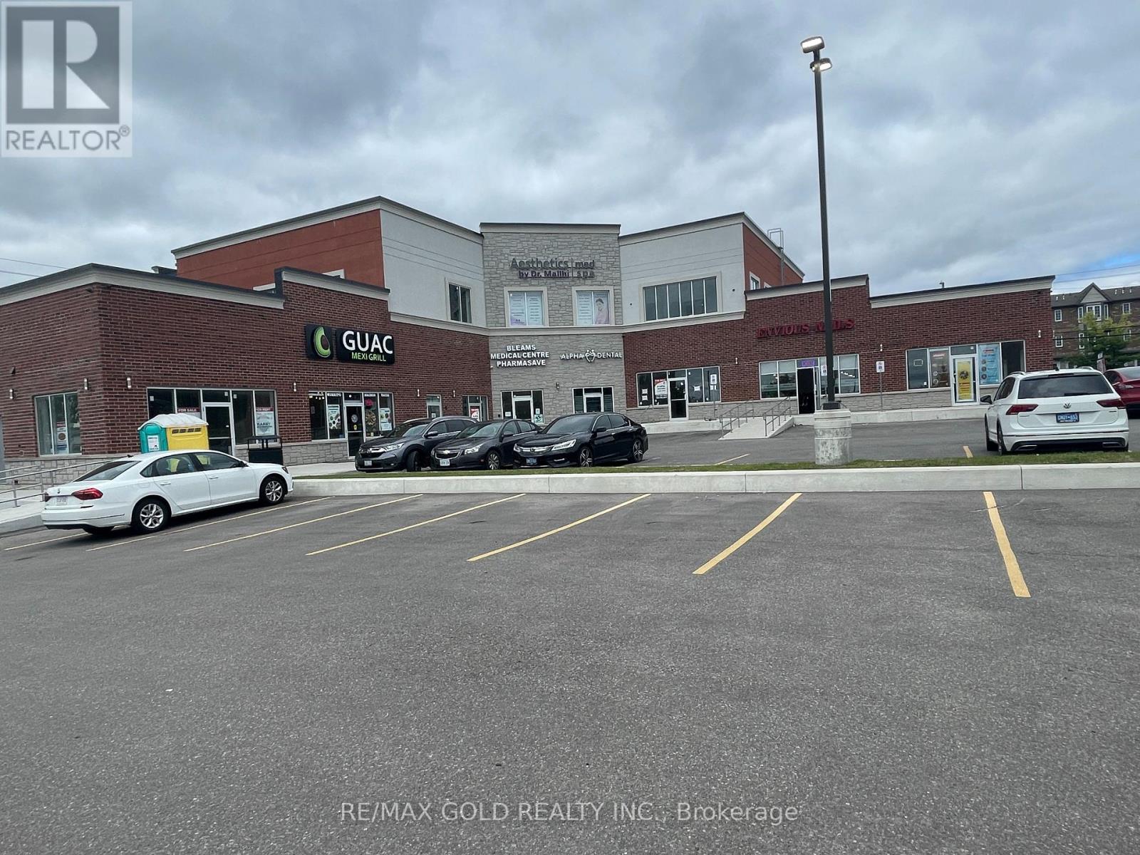 9 - 1241 Strasburg Road, Kitchener, Ontario  N2R 1S6 - Photo 2 - X12260783