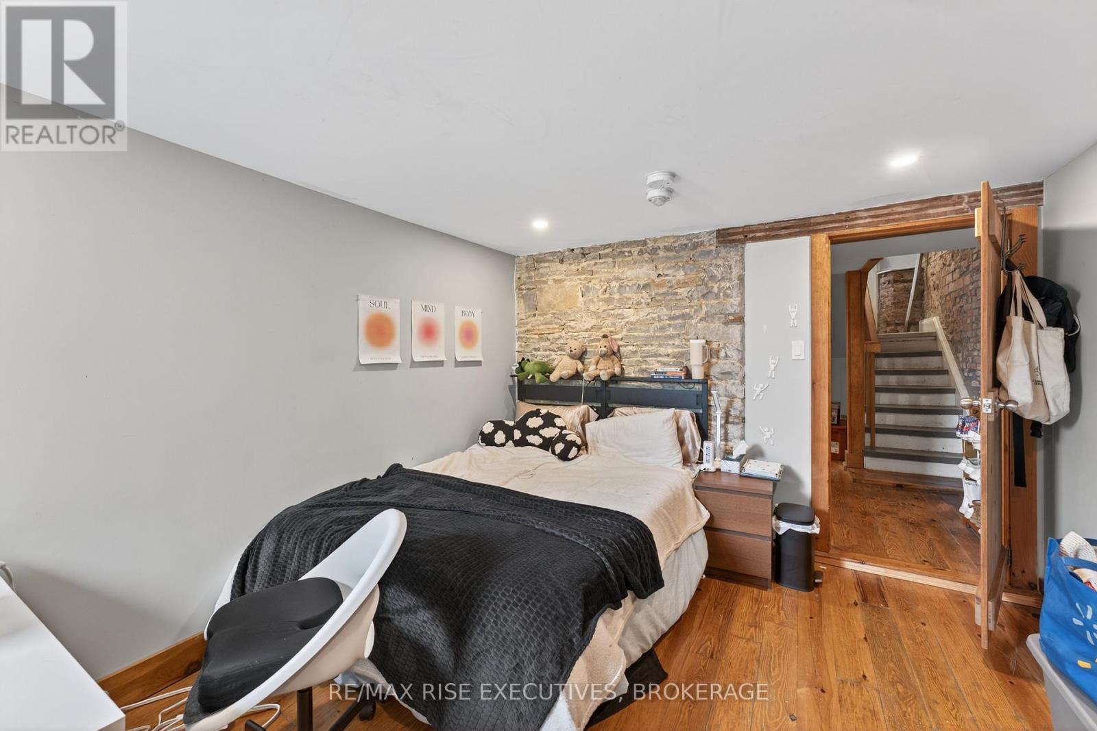 160 King Street E, Kingston, Ontario  K7L 3A2 - Photo 13 - X12339071