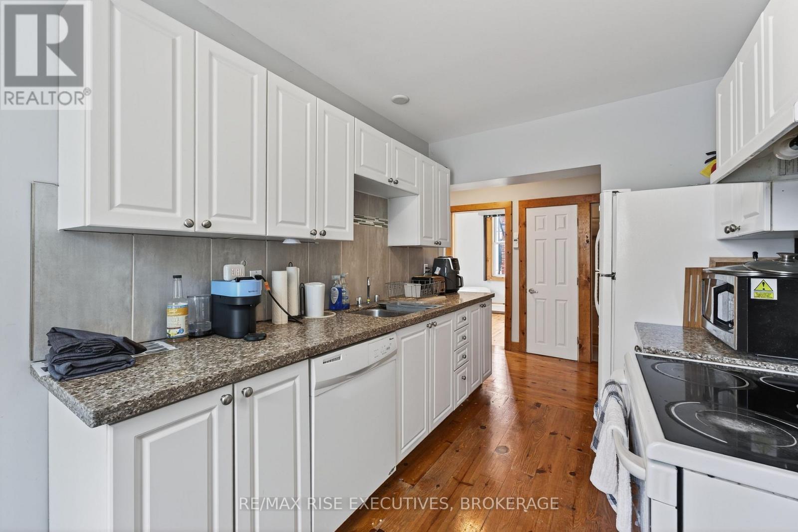 160 King Street E, Kingston, Ontario  K7L 3A2 - Photo 18 - X12339071