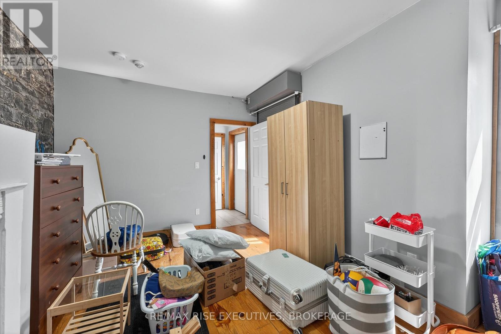 160 King Street E, Kingston, Ontario  K7L 3A2 - Photo 6 - X12339071