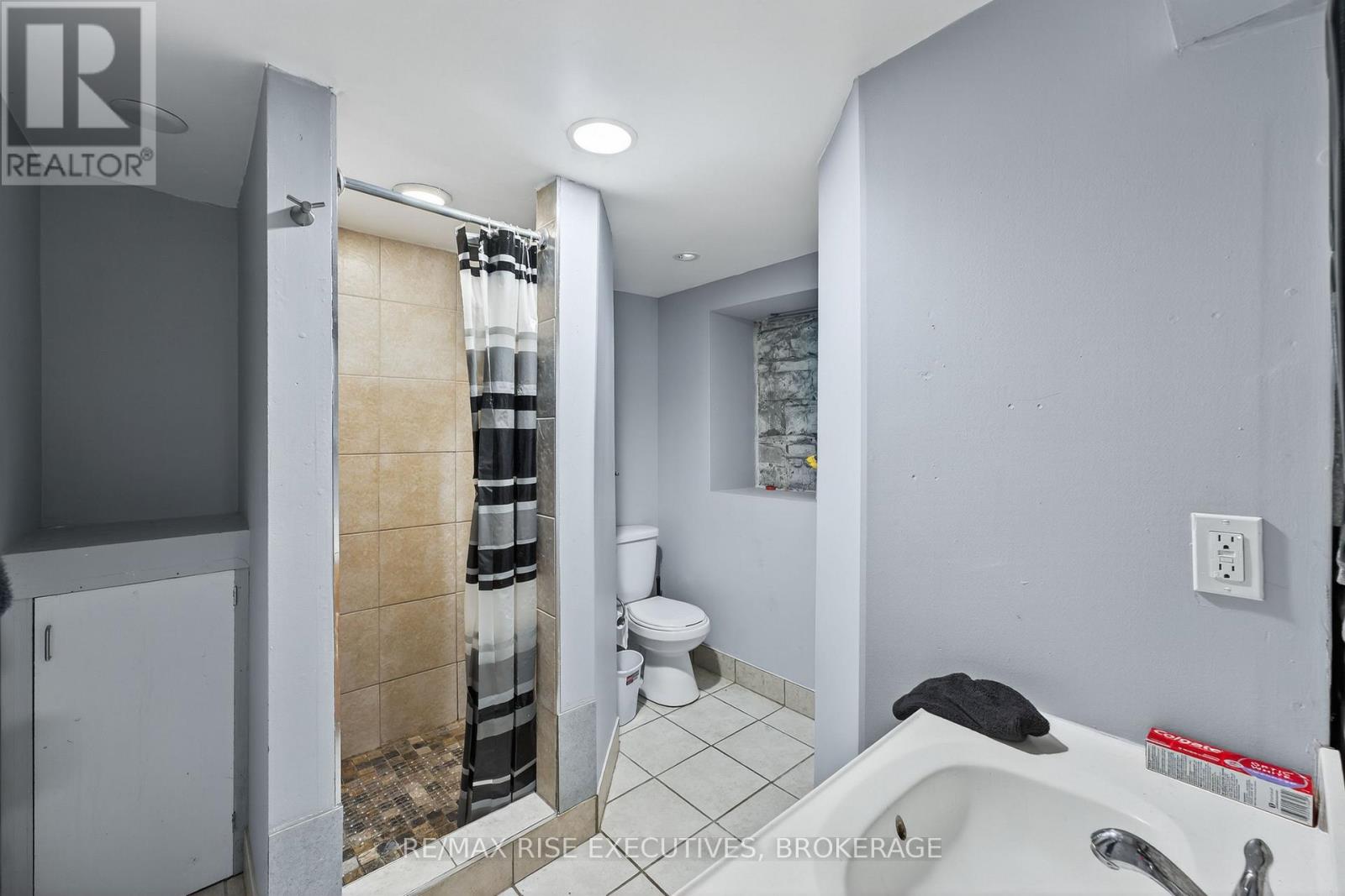 160 King Street E, Kingston, Ontario  K7L 3A2 - Photo 9 - X12339071