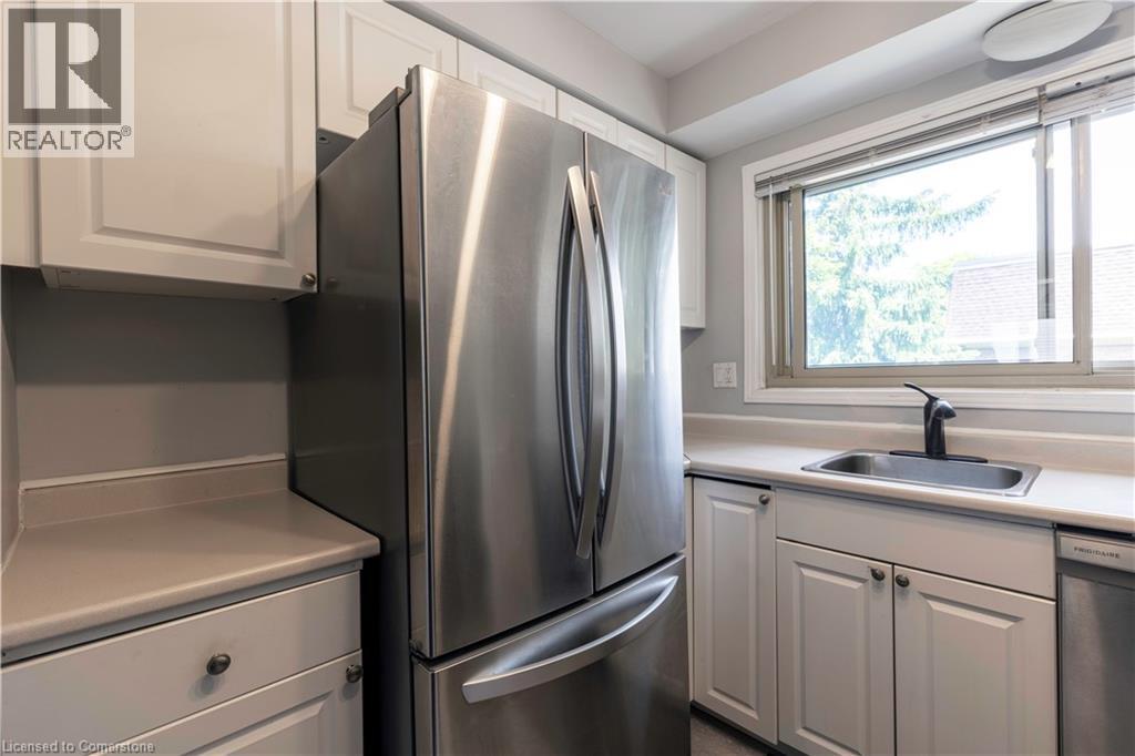 125 Bonaventure Drive Unit# 16, Hamilton, Ontario  L9C 5Y9 - Photo 6 - 40741442