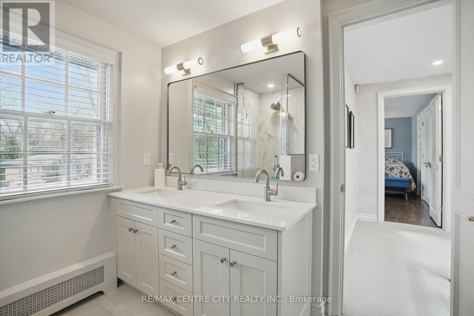 129 Wychwood Place, London North, Ontario  N6G 1S7 - Photo 24 - X12339106