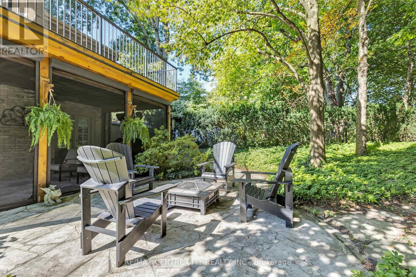 129 Wychwood Place, London North, Ontario  N6G 1S7 - Photo 37 - X12339106